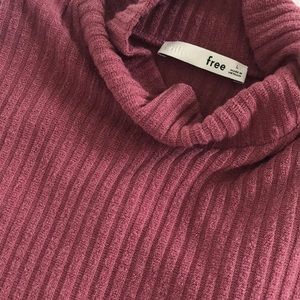 Long sleeve Rose Colored Aritzia Top